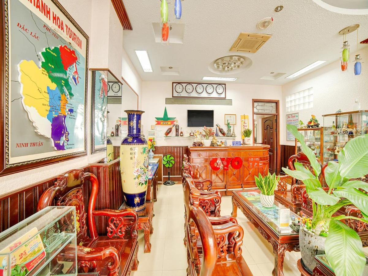 Oyo 563 Phu Thinh Hotel Nha Trang Eksteriør billede